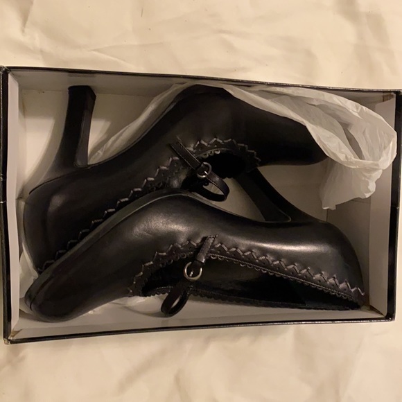Women’s Size: 7M High black heels - Picture 13 of 13